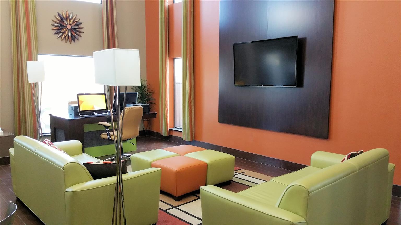 Best Western Inn & Suites Ню Браунфелс Екстериор снимка