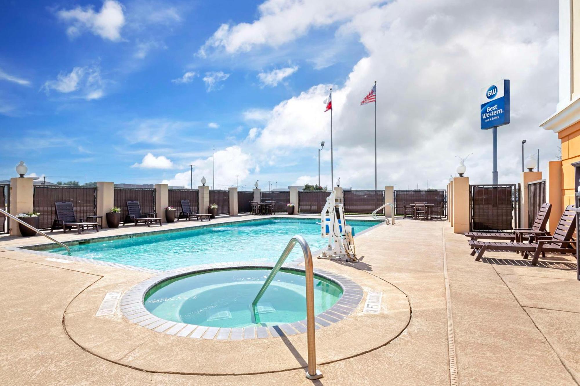 Best Western Inn & Suites Ню Браунфелс Екстериор снимка